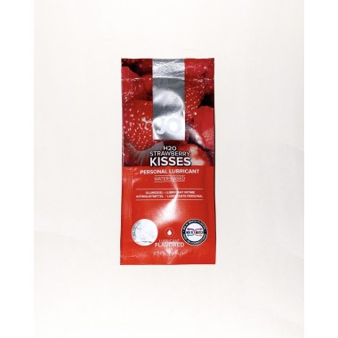 Вкусовой лубрикант на водной основе Strawberry Kiss (клубника) 10 мл